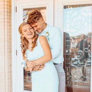 Meet your Posher, Ethan